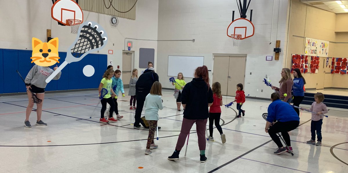 Love seeing our <a href="/LaxDvd/">Hilliard Davidson Girls Lax</a> squad pay it forward to the next generation of Wildcats. Thank you @NorwichElem &amp; <a href="/norwichsacc/">Norwich SACC</a> for letting us introduce 🥍 to your youngsters.  Shout out to <a href="/HOYLLAX/">HOYL Lacrosse</a> for setting it up.  #GrowTheGame #Wildcats