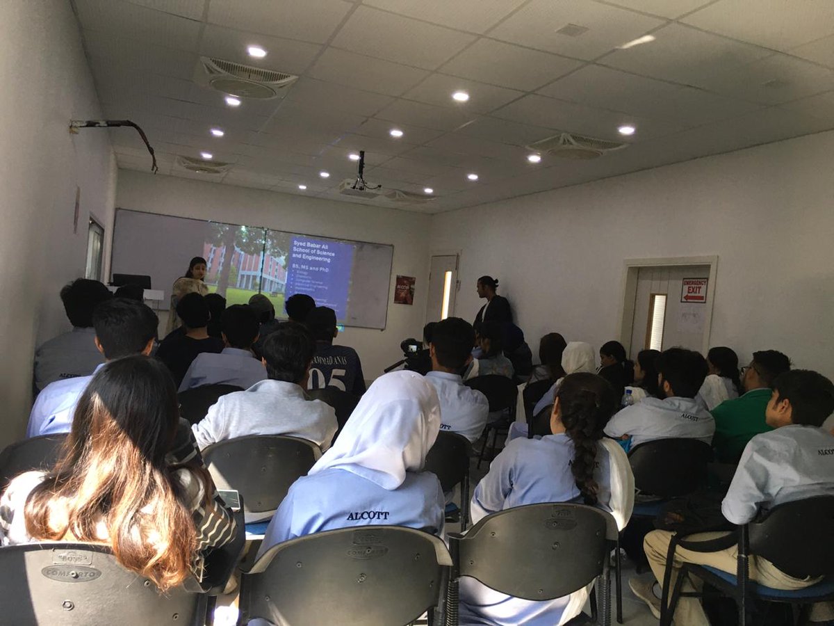 AlcottCollege's tweet photo. Thank you for the session - @LifeAtLUMS https://t.co/rFOimXKOpQ