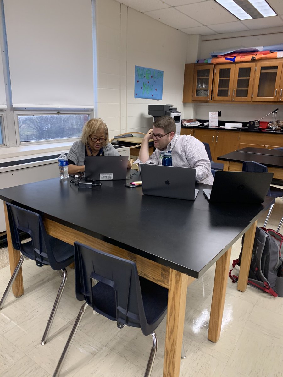 Shalonda1908's tweet photo. Math PLC in action! Love my PLC!! #RF6A #PLCtime #jcpsky #mirclemiddleschool https://t.co/XSdd4VqUu9