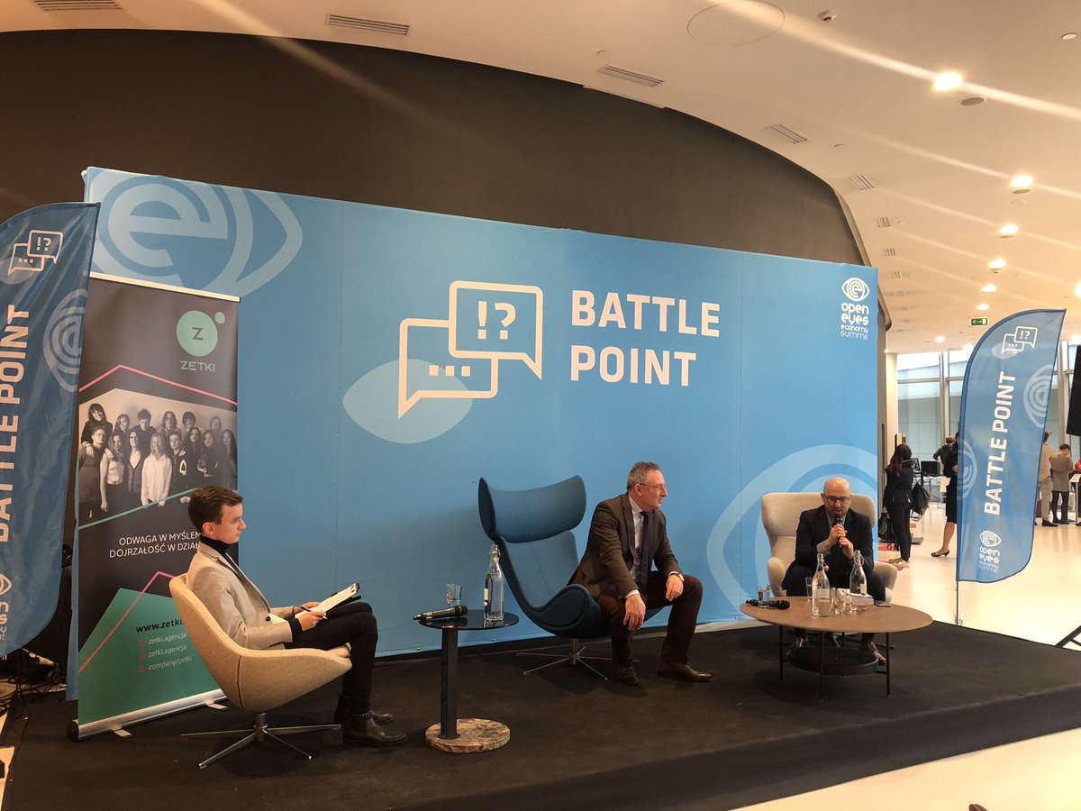 Open Eyes Economy (@openeyeseconomy) on Twitter photo Czy prowincja zbuntuje się przeciwko metropoliom? Na to pytanie spróbują odpowiedzieć w potyczce <a href="/kplapinski/">Krzysztof Łapiński</a> z agencji Timing i @BartSienkiewicz, b. Minister Spraw Wewnętrznych. Dyskusję moderuje Maciej Łazor z Forum Młodych Dyplomatów. #oees Czy prowincja zbuntuje się przeciwko metropoliom? Na to pytanie spróbują odpowiedzieć w potyczce <a href="/kplapinski/">Krzysztof Łapiński</a> z agencji Timing i @BartSienkiewicz, b. Minister Spraw Wewnętrznych. Dyskusję moderuje Maciej Łazor z Forum Młodych Dyplomatów. #oees
