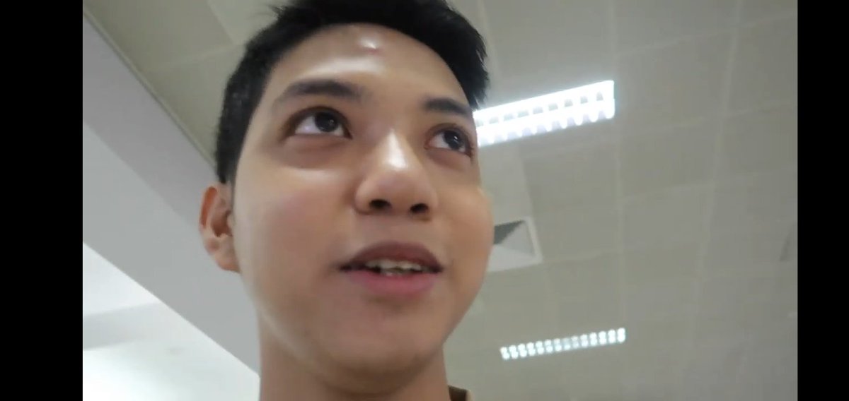 suzaneeeee17's tweet photo. Sana ol clearskin:<<tapos ang pogii nya paaaa arghhhh😍🤦 @kyoquijano https://t.co/d6OEmYuyXq