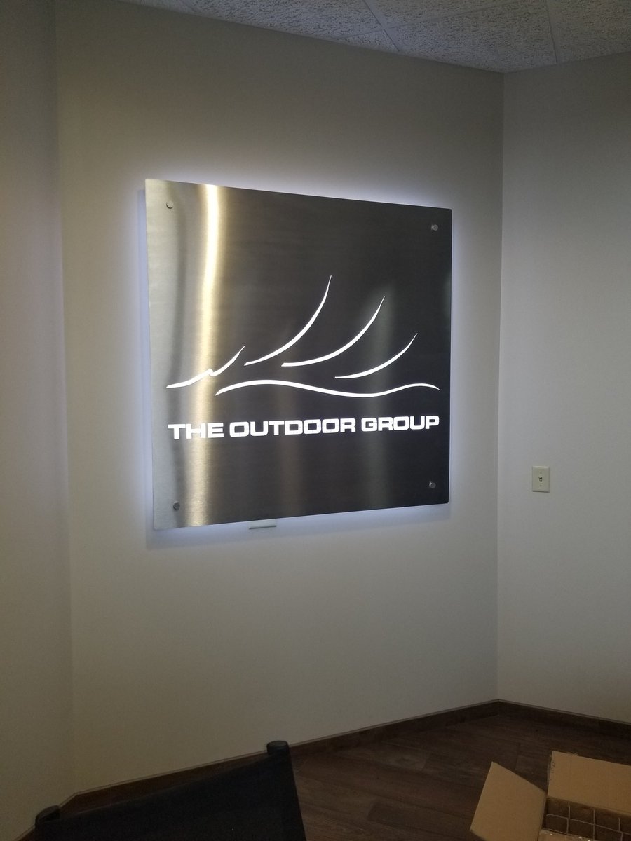 Mr. Mitchell tweet media