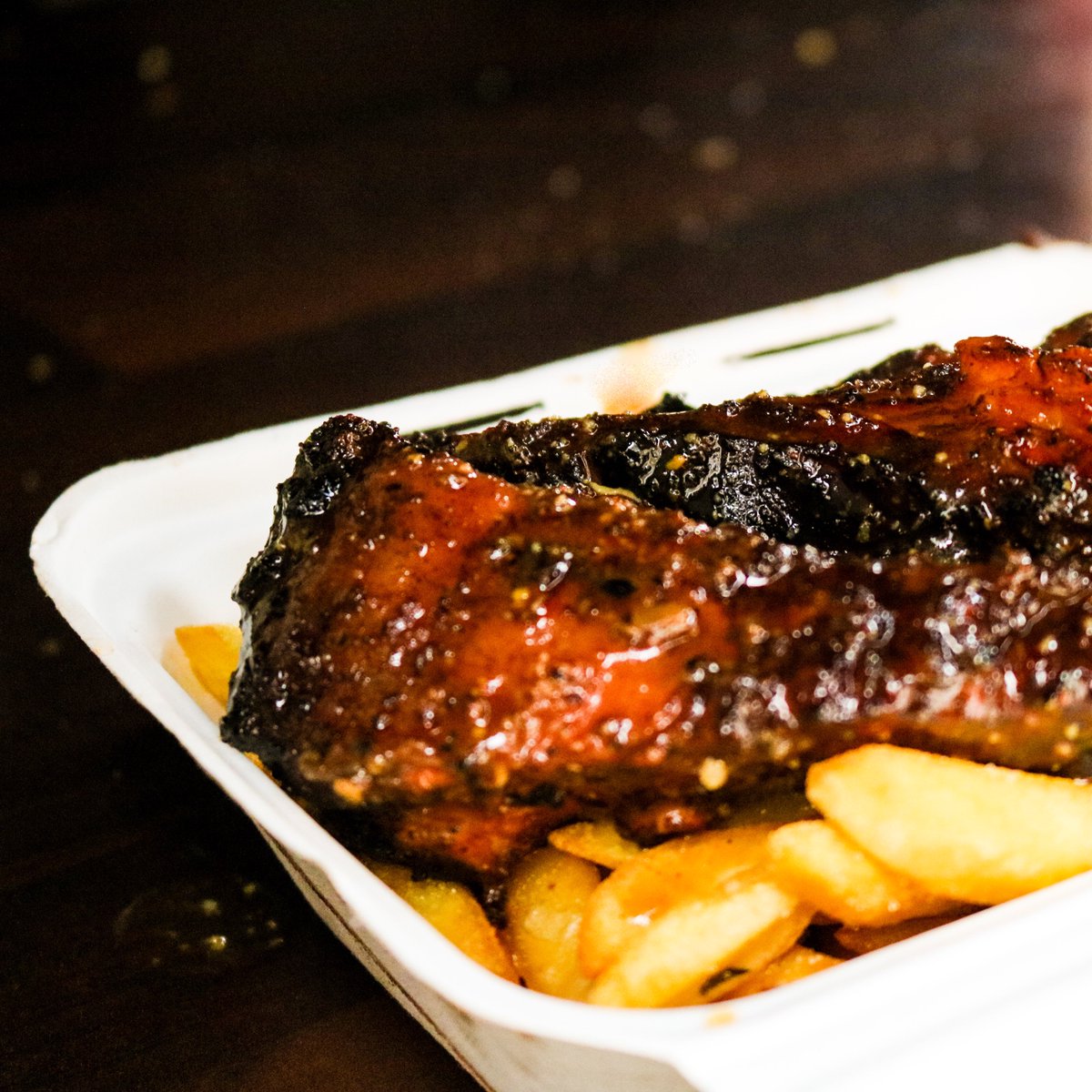 Jerk BBQ meats, rice &amp; peas, rosemary fries and slaw. Smoked overnight and ready to serve every Wednesday at The Douglas Fir with <a href="/Barbacoa_BBQ/">Barbacoa BBQ</a>.
Ohhh Yeaaahh 🤤