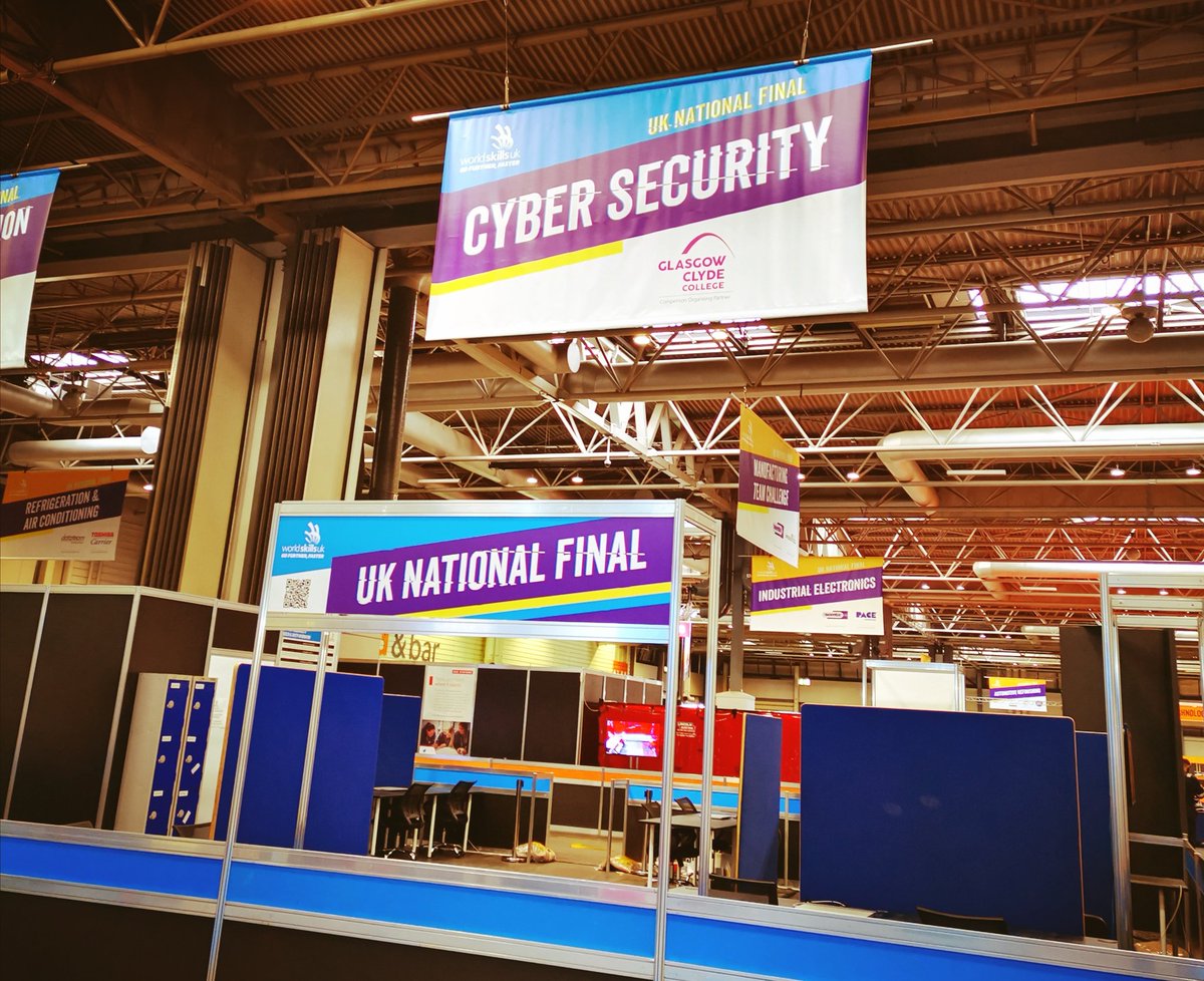 CompGlaClyde's tweet image. Nearly there! Competitors in transit, cramming for @worldskillsuk national final in Cyber Security! Good luck to all our competitors @Glasgow_Clyde @WorldSkillsUKSc @CompGlaClyde