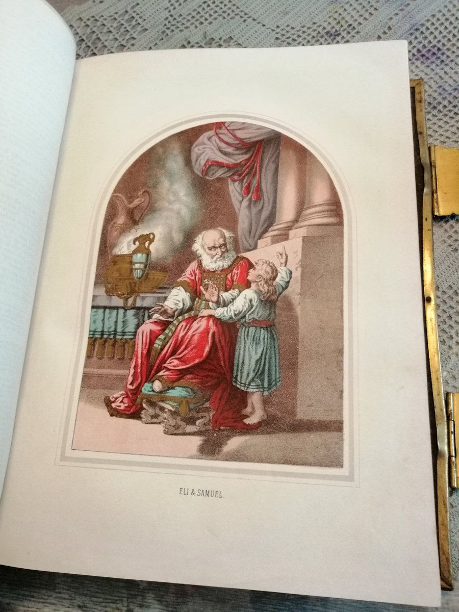 networkwinner's tweet image. Hi to one and all so I do not forget I hope you all have a wonderful festive season and New Year Now I am going to add more pictures of the bible that I an trying to help sell for a friend of a family member..😀