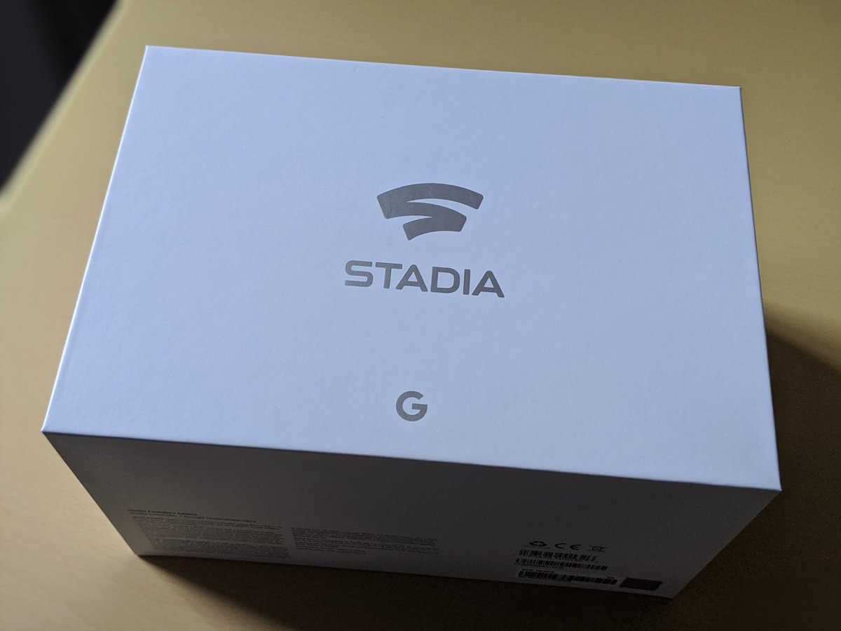 Andy_AVFC_Hanna's tweet image. It's here !! #stadia #FoundersEdition  now for one of the best bits......unboxing and setup ! 😍❤️
Also got to say love the controller , has a great weight to it !