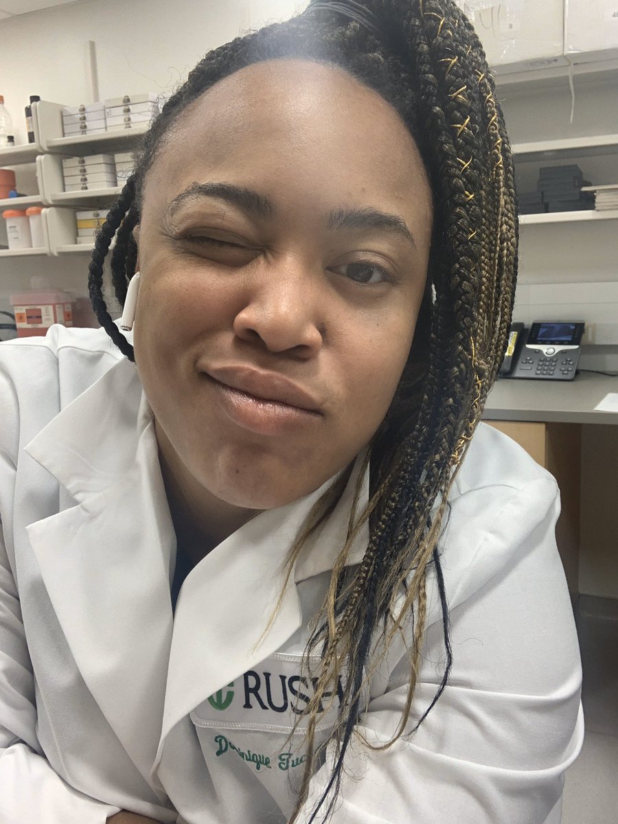 @Kolie_Yola It’s so hard to get a pic of me doing anything on the bench or my flow analysis but I have a few pics on my profile. #BlackResearchers #BlackwomenInSTEM #NeuroStemCellScience