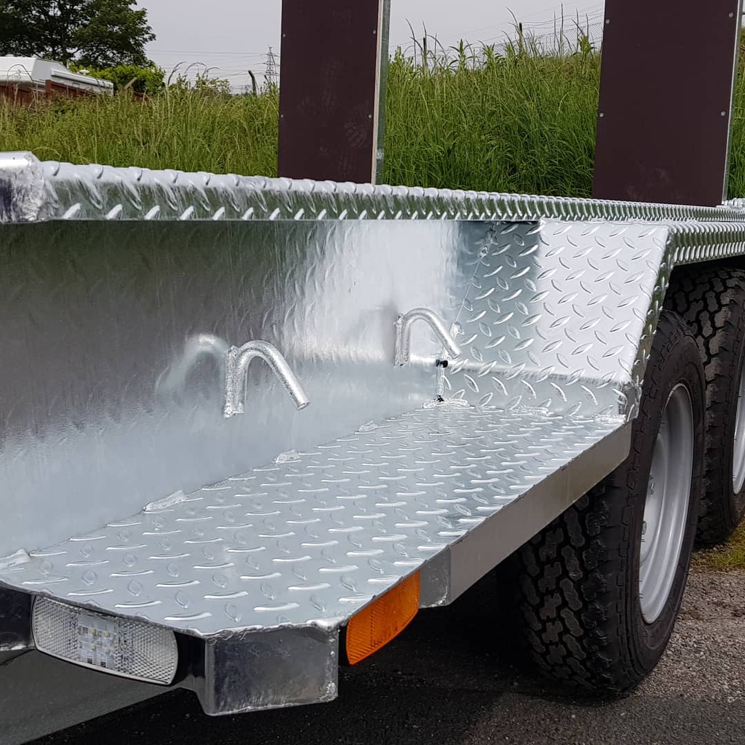Taylors Trailers tweet media