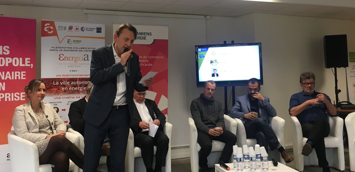 🐛 LepidUP présent à la table ronde autour de la nutrition du futur aux Rencontres Régionales de la Recherche et de l’Innovation #RRI au biol@ab à #Amiens.