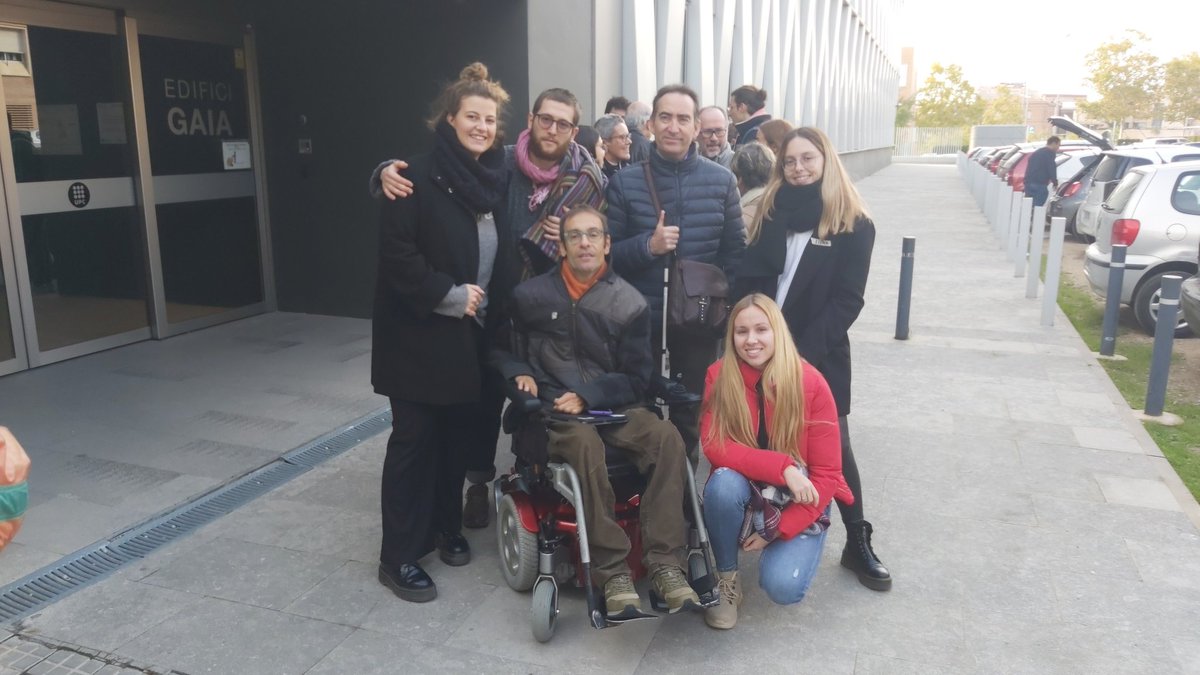 bertaangli's tweet photo. #mapathonupcterrassa #fotoequip @jordidueso @msalomvidal #equip11 https://t.co/ViXv8xmO7D