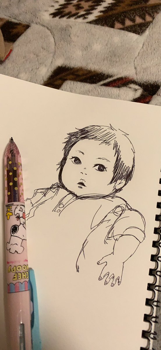 母が見てくれているので、横になりながらかきかき。
私の目は娘ちゃん世界一可愛いフィルターがかかっているので多分娘ちゃんなので美化されてる。
だって娘ちゃんは世界一可愛いからな!!!!仕方ない!!!!!