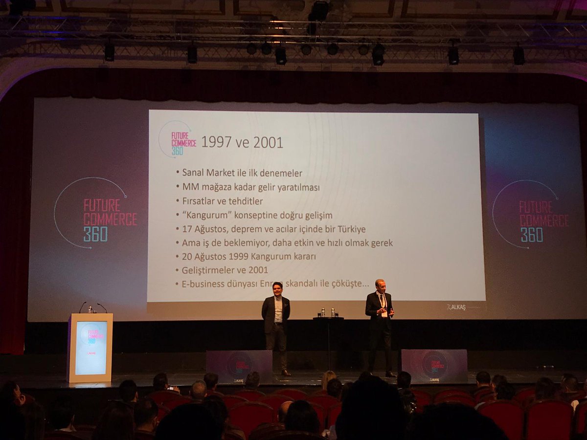 tubisad_dernek's tweet photo. TÜBİSAD Yönetim Kurulu Başkan Yardımcısı ve Eczacıbaşı Holding, Bilgi ve İletişim Sistemleri Grup Başkanı Levent Kızıltan, #FutureCommerce360 Konferansı’nda “Geçmişten Geleceğe Parakendede Teknoloji” konulu panelde konuşma yaptı. https://t.co/t3goJZy8WP