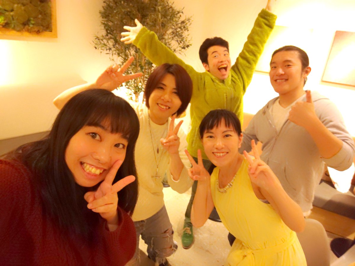 accord_note's tweet photo. 写真を撮っていたら、1人ずつ増えていったww https://t.co/x4obifedSY