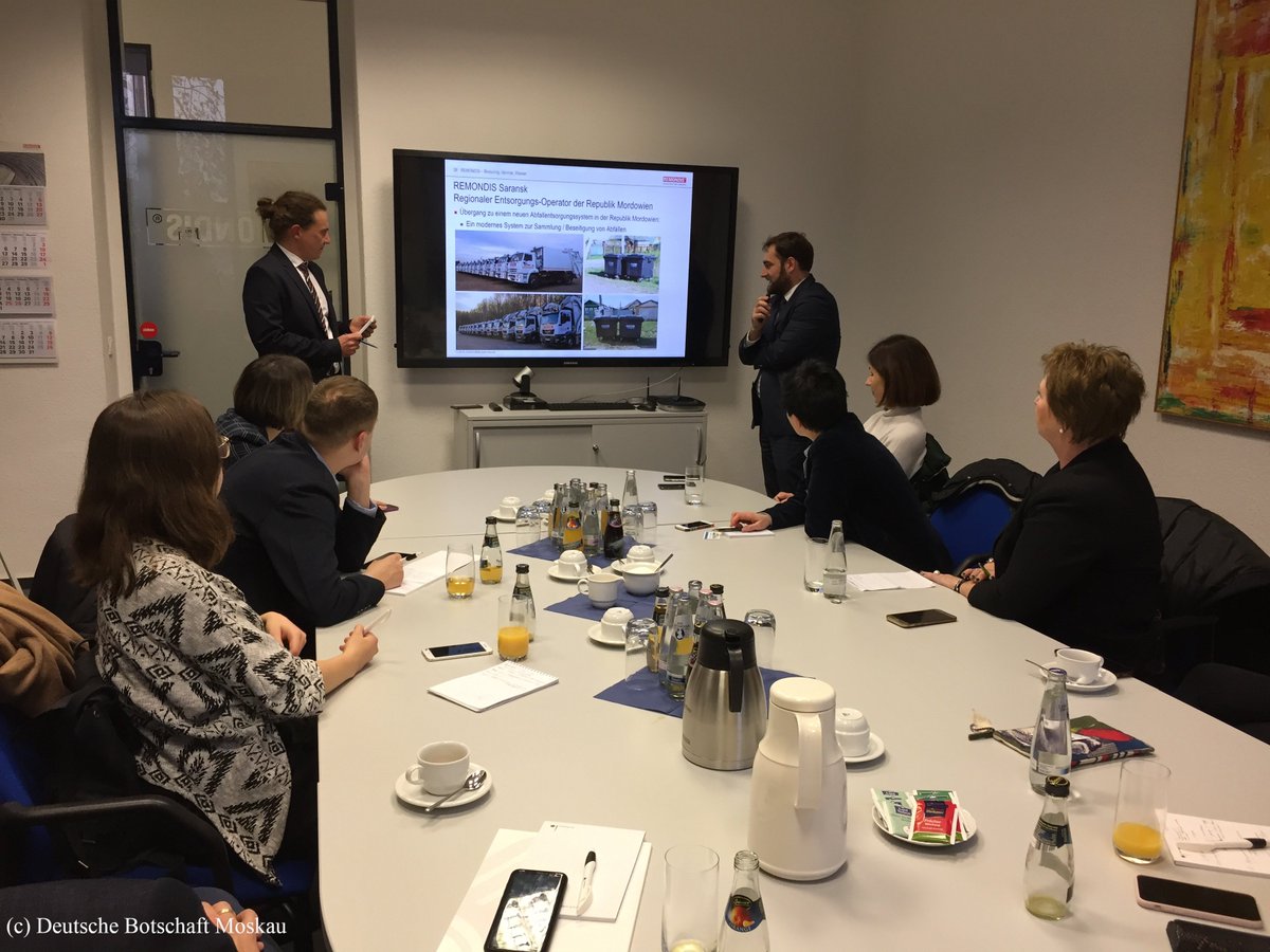 germania_online's tweet image. Инфо-поездка в 🇩🇪 на тему &quot;Утилизация мусора, обращение с отходами и экономика замкнутого цикла&quot;: 🇷🇺эксперты посетили офис #Remondis. Кстати: #Remondis со штатам более 30 тыс. сотрудников - одно из ведущих предприятий в сфере обращения с отходами и работает в т.ч. в #Мордовия 🇷🇺