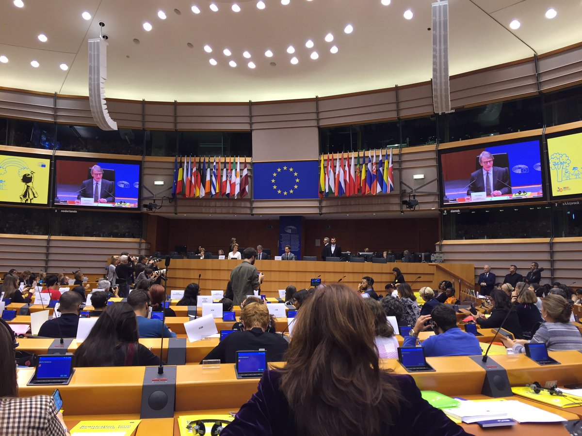 CatherineVReeth's tweet photo. 30 years already and still a lot of work to be done on the Rights of the Child - including the Right to Play #EUforChildren #playshape #WorldChildrensDay https://t.co/eE3W0AxvU0