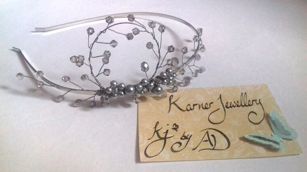 from my #etsy shop: #Grey #glasspearl #hairjewellery #jewelry #crystal #hairband #headband #christmasparty #weddinghair #hairaccessories #christmasball #winterball #hairpiece #wedding #bridal #bridesmaid #promhair #silver #prom #jewellery #hairaccessory etsy.me/2QAHfVR