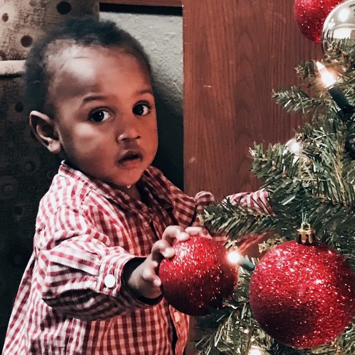 Give the gift of Christmas via the FM Area Foundation's Caring Catalog starting Friday!  For every $250 raised a Down Home family will get a Christmas Tree package to enjoy this holiday season! Thanks for your generousity! fargo.fcsuite.com/erp/donate/lis…
 #FMAreaCaringCatalog #DownHome