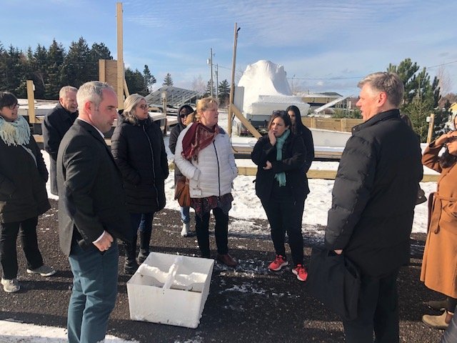 themcpeiSPF's tweet photo. Last week we hosted the Atlantic ISETP Agreement holders with ESDC &amp; Service Canada Ottawa @LIDevCorp  - over 50 people toured the Bideford Shellfish Hatchery and experienced our SPF projects. #partnership #FLUPSY #makestuff #oyster #LennoxIsland #Mikmaq #FirstNations #Careers https://t.co/wkGjOBfCsO