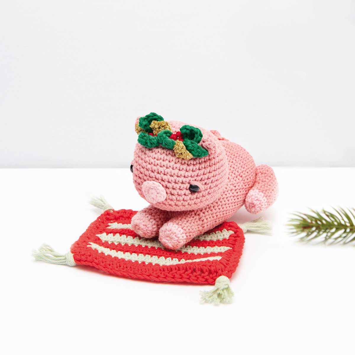 Hier findet Ihr unsere neueste Ricorumi Crochet Along Anleitung: rico-design.com/haekelanleitun… #DIY #häkeln #CAL #crochetalong #Schwein #Schweinchen #Ricorumi #Amigurumi