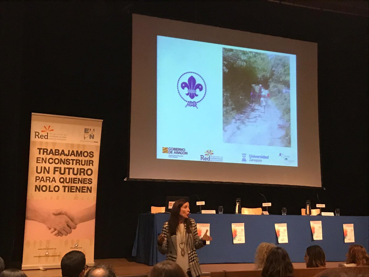 cpsantodomingo's tweet photo. Hoy nuestro colegio ha participado en el encuentro de #EducandoEnRed #LaImportanciaDeLoSocioemocional en el centro Joaquín Roncal organizado por @RedAragonesa https://t.co/PojeqJHrq3