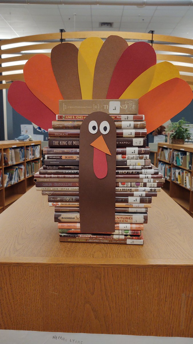 CarterTradLMC's tweet photo. Feeling so thankful to be a part of the @CarterJCPS family! Received a lovely message from a parent yesterday that filled my heart with even more ♥️ for our school! #jcpslibraries #jcpsreads @JCPSLMSDrLynn #thankfulheart #carterrocks https://t.co/PAW1KhjG1U