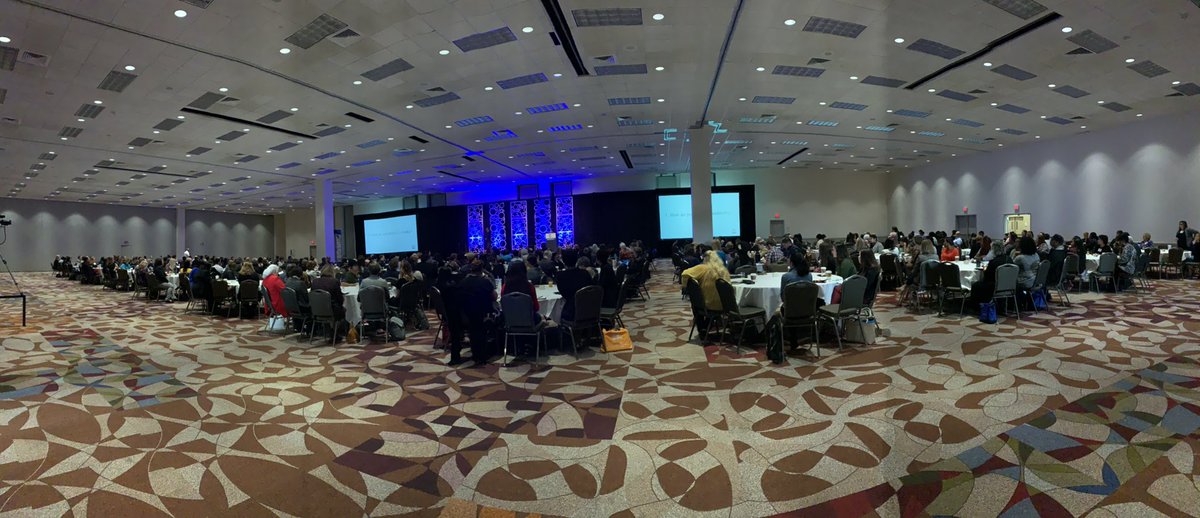 CenterPoint's tweet image. It’s a full room at today’s #PowerToolsHOU for Nonprofits conference and a great start to a day full of inspiring speakers.