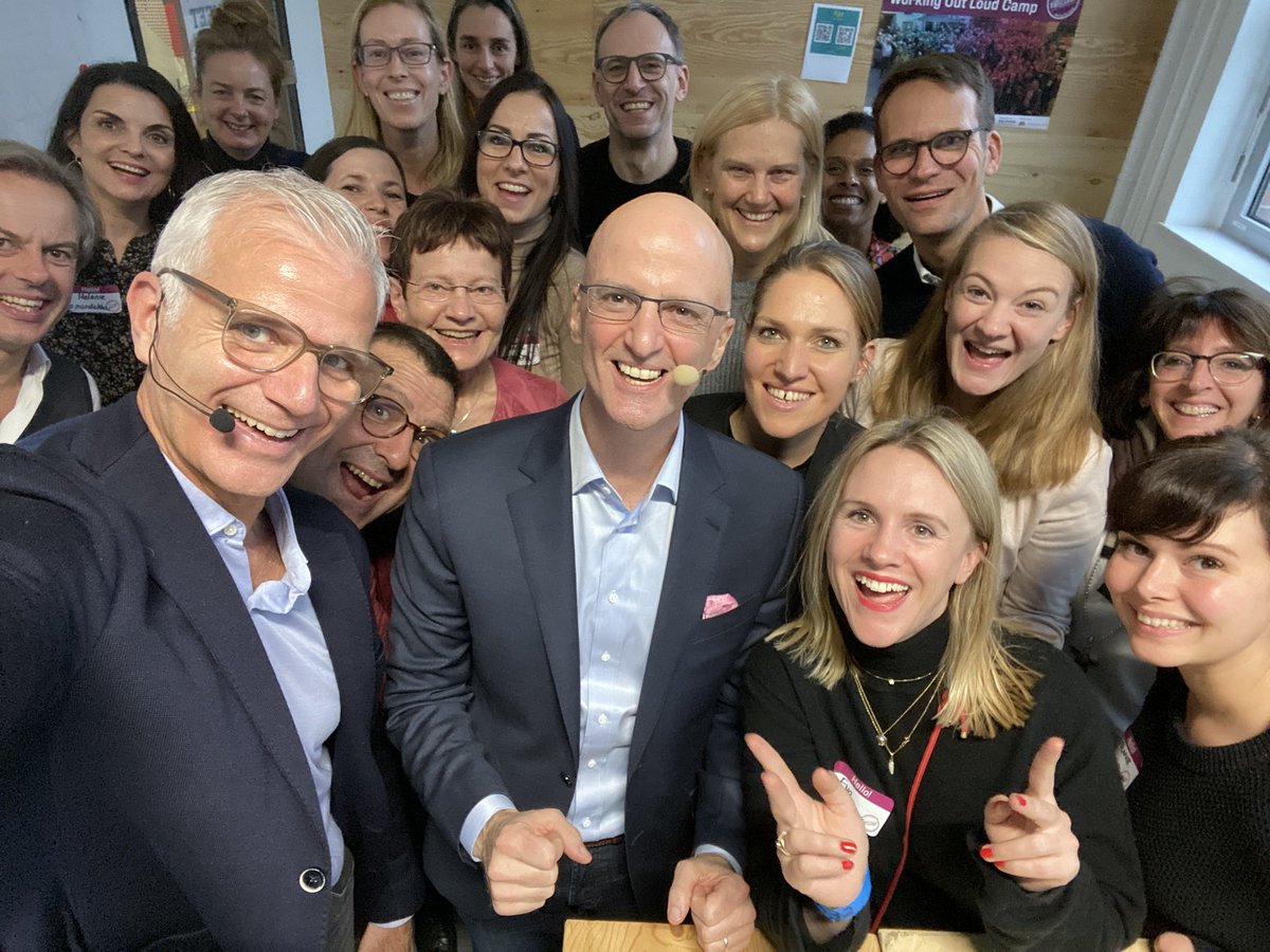 #WOLC19 #wol #workingoutloud #livepodcast <a href="/johnstepper/">John Stepper</a> for the second time. I had to hug him during the session 😘🤷‍♂️🙏🚀 #onthewaytonewwork