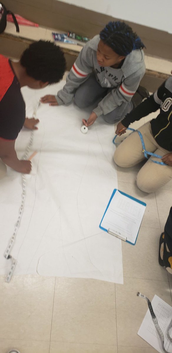 MsParkerTHES's tweet photo. Today in Math Review Center: Meaurement Conversations(Customary and Metric)thru body trace activity! https://t.co/7NiJ4oEyLh