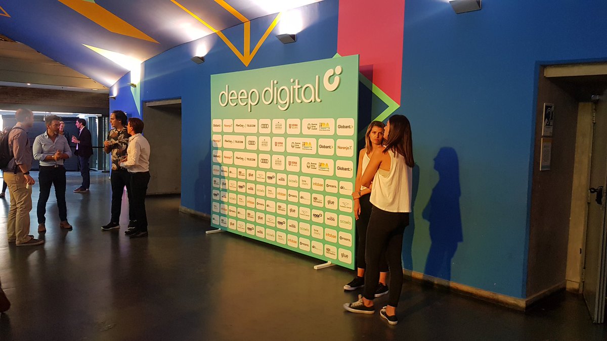 dino_enriquez's tweet image. Muy buena experiencia para pensar &quot;fuera de la caja&quot; con el fin de lograr una verdadera transformación disruptiva y digital en el ámbito Social y Empresario.  #TransformacionDigital #DeepDigital #deepdigitaltrainning