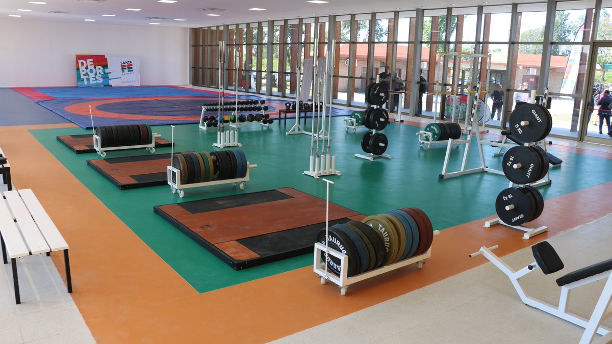 SantaFeDeporte's tweet photo. ¡Quedó inaugurada la 1era etapa del Master Plan del Centro de Alto Rendimiento Deportivo! Instituciones, estudiantes, deportistas y la comunidad en su conjunto ya pueden disfrutar las nuevas instalaciones del #CARD 👏👏

🕠 17:30 comienza la jornada recreativa 🙌💪 https://t.co/QoYWRbDvNu