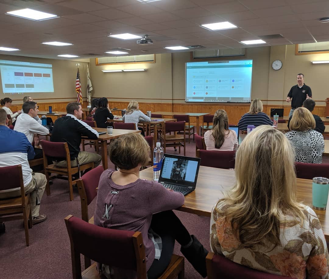 LWDistrict210's tweet image. Mr. Shaughnesy, Ms. Reis, and Mrs. Starklauf presented to Lincoln-Way Central teachers this morning on how they use Microsoft Forms.  #teachershelpingteachers #professionaldevelopment #technologysharing @LWCentralKnight