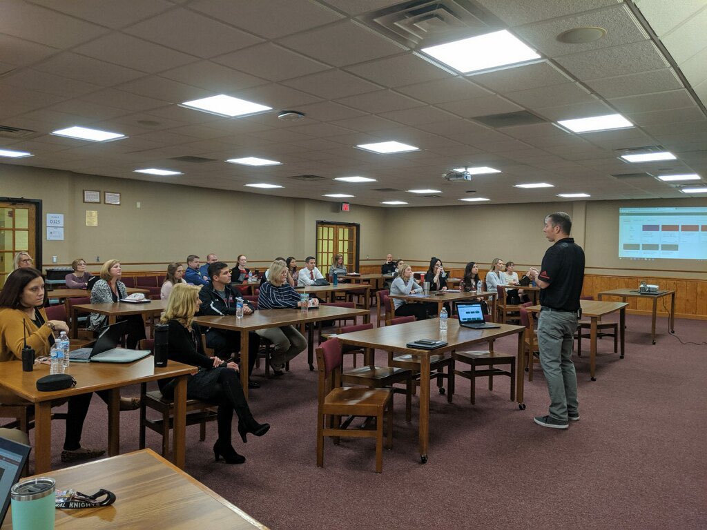 LWDistrict210's tweet image. Mr. Shaughnesy, Ms. Reis, and Mrs. Starklauf presented to Lincoln-Way Central teachers this morning on how they use Microsoft Forms.  #teachershelpingteachers #professionaldevelopment #technologysharing @LWCentralKnight