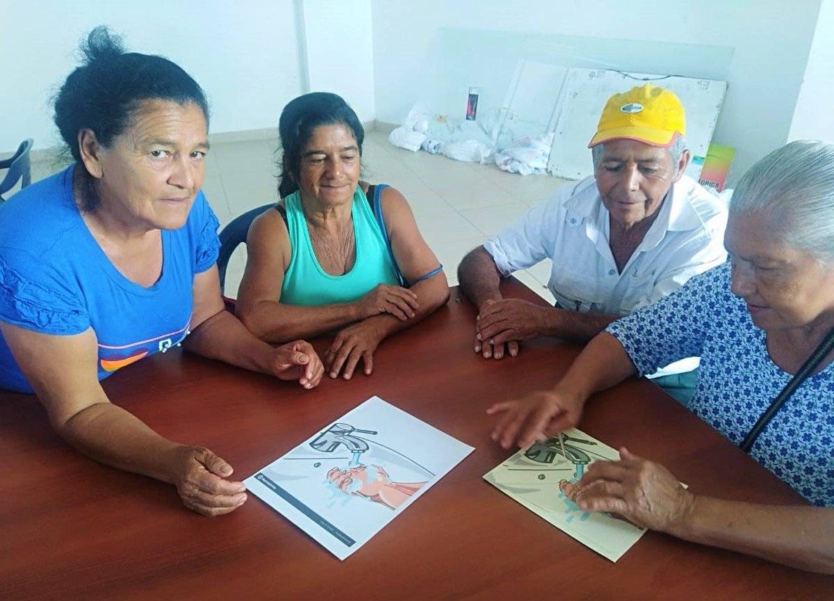 SSANSSAN4's tweet photo. Durante la ejecución del proyecto: “Fortalecimiento alimentario y nutricional de los espacios de atención al Adulto Mayor en Nariño”, se desarrolló el encuentro pedagógico participativo en el Municipio del Rosario, enfocado en el cuidado y autocuidado del Adulto Mayor. https://t.co/SXecM6takq