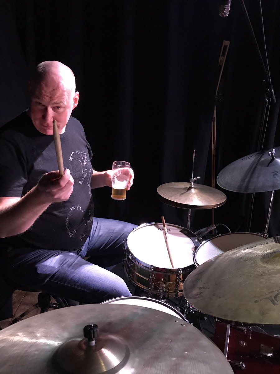 Looking forward to <a href="/MattandPhreds/">Matt and Phreds</a> tonight with mighty <a href="/Drummie_Dave/">Drummied</a>