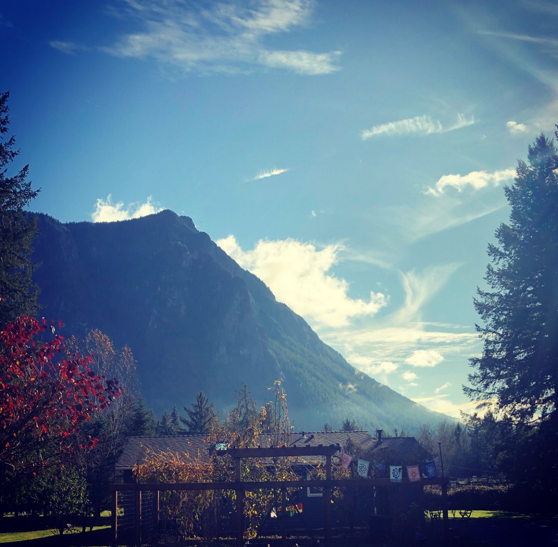 From the kitchen eating bar at Mountain House, you can relax and watch the clouds dancing around the mountain. 
wildemoonretreat.com 
#wildemoonretreat #airbnb #snoqualmie