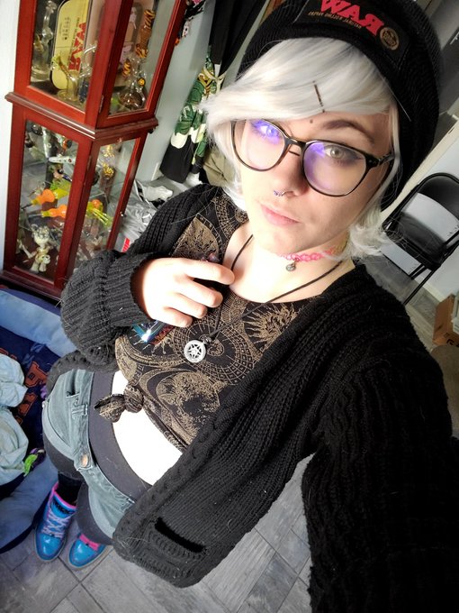 Its warmer today in Washington and I'm so happy to not have to wear 2 coats, a hat, and a scarf to get<a href="/tag/cosplay"class="tags"><span>#cosplay</span></a><a href="/tag/bunnygirl"class="tags"><span>#bunnygirl</span></a><a href="/tag/onlyfansgirl"class="tags"><span>#onlyfansgirl</span></a>