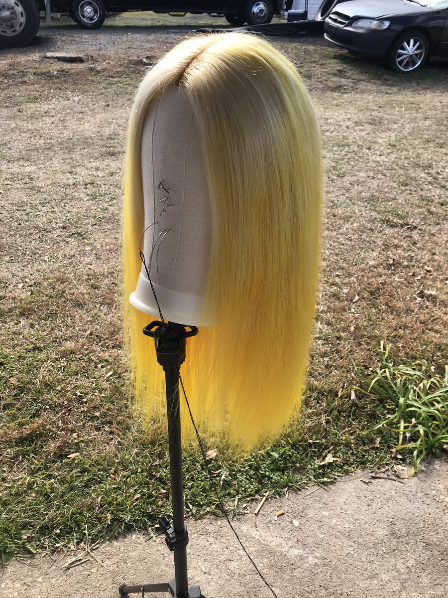 bossmane_ke_'s tweet image. When life gives you lemons 🍋 SQUEEZE 🥰💛
#customunit #customcolor #gramfam #handsewn #WigByMe #WigsByKe