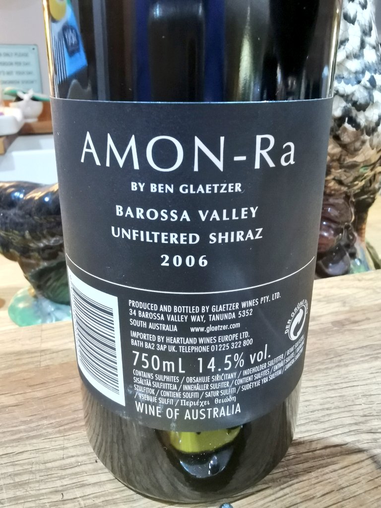 pietrosd's tweet photo. #yearofwine2019
Stunning #wine 
Ben Glaetzer Barossa 
AMON Ra 06 Shiraz
Description= Extraordinary🍷🙏🔝
@AustWineTasting @winewankers @DemiCassiani @frankstero @creativefabien @JMiquelWine @Fiery01Red @Friscokid49 @damewine @MacCocktail @wineworldnews @wine1percent @SteveKubota https://t.co/7B73N4aJfy