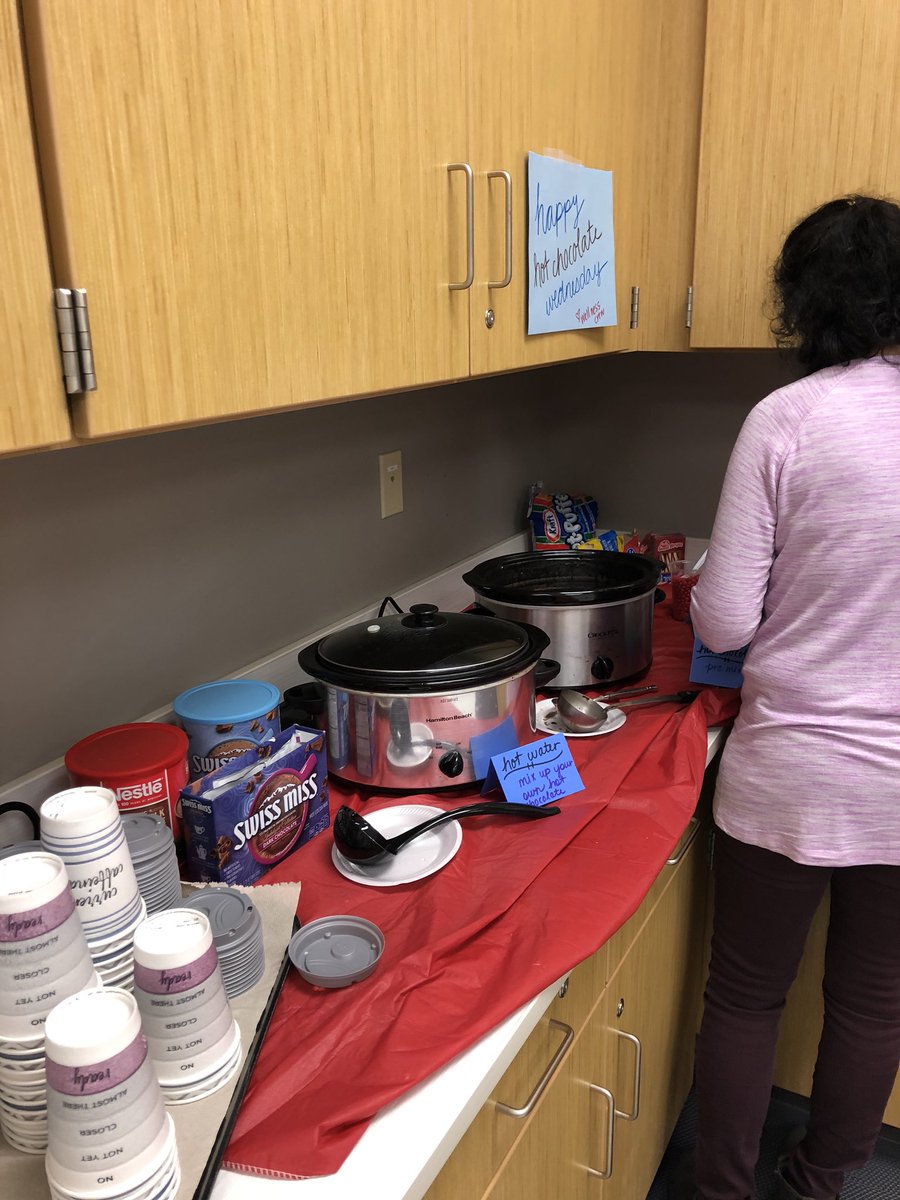 MissMcKnight512's tweet image. The @shawanoe Wellness team served up some warm and tasty drinks today for our awesome staff today!! #HotChocolateBar #AllTheToppings #SHWellness