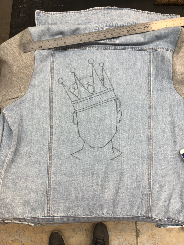 treyfromthe3's tweet image. My first jacket customization 😌 inspired by our unbreakable ties to the mother land 🔥