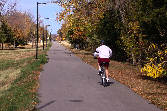 completestreets's tweet photo. Join us and @HealthyAmerica1 for a webinar highlighting how #activetransportation policy can improve health and reduce costs. Register here: https://t.co/kv9xpE5yIs https://t.co/OyrFg2maix