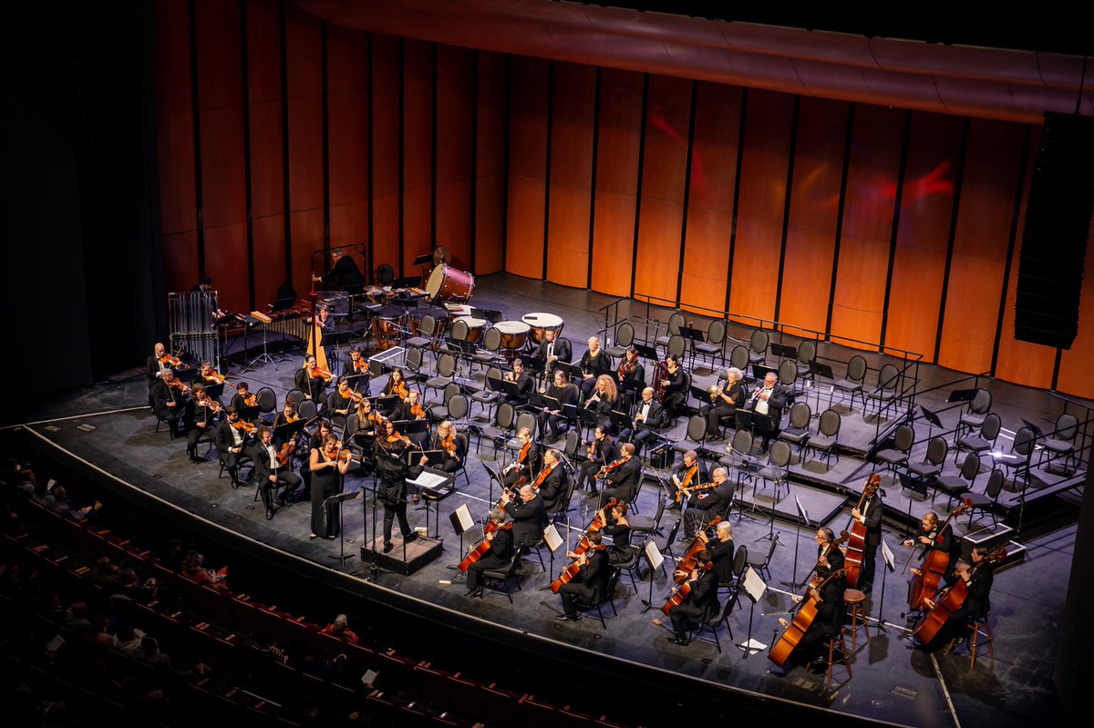 cklopoushak's tweet image. A few more photos from Saturday’s concert with the @ssoyxe. What a blast!  I’m currently experiencing that post-concert emotional hangover...  any other artists know what I’m talking about?  (It’s a good thing). @CanadaCouncil #instrumentbank #vuillaume #hangover