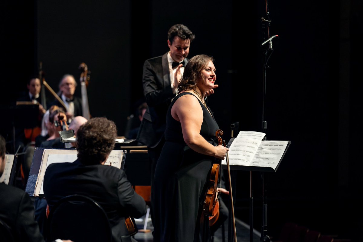 cklopoushak's tweet image. A few more photos from Saturday’s concert with the @ssoyxe. What a blast!  I’m currently experiencing that post-concert emotional hangover...  any other artists know what I’m talking about?  (It’s a good thing). @CanadaCouncil #instrumentbank #vuillaume #hangover