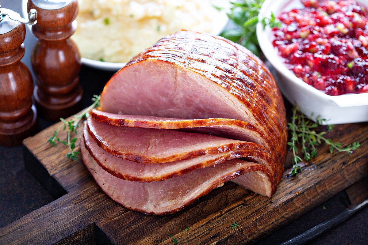 NHF_Magazine's tweet photo. As @PipestoneSystem points out this holiday season, food security is something many of us take for granted. That's why the team is offering to Give a Helping Ham to families in need through their communities this month.
#GiveAHelpingHam
#Thanksgiving
https://t.co/DOZ3U3XJco https://t.co/ULEUBp2nXF
