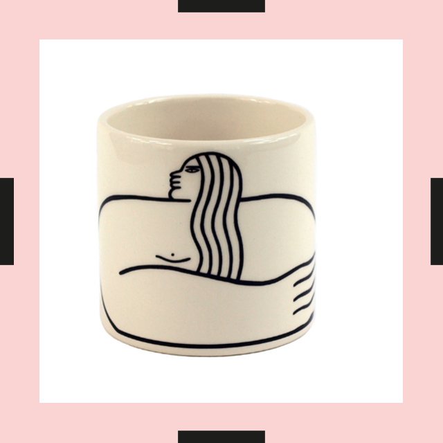 Awesome mins pots by @louisemadzia Perfect size for espresso, stationery, cacti and succulents! ⁠⠀