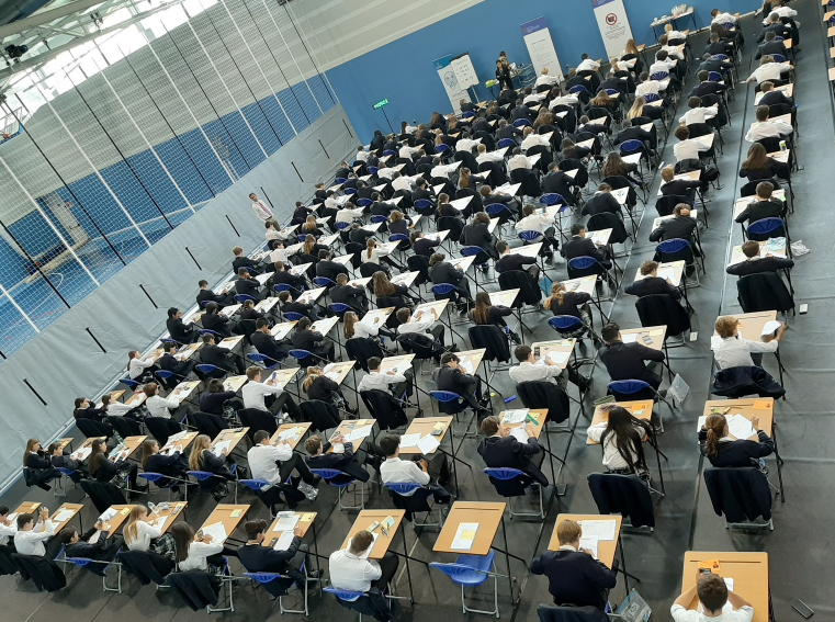 Kings_Soto's tweet photo. Some of our Year 11 students hard at work in this mornings exam.   #mockweek https://t.co/HSIMMLxVIZ