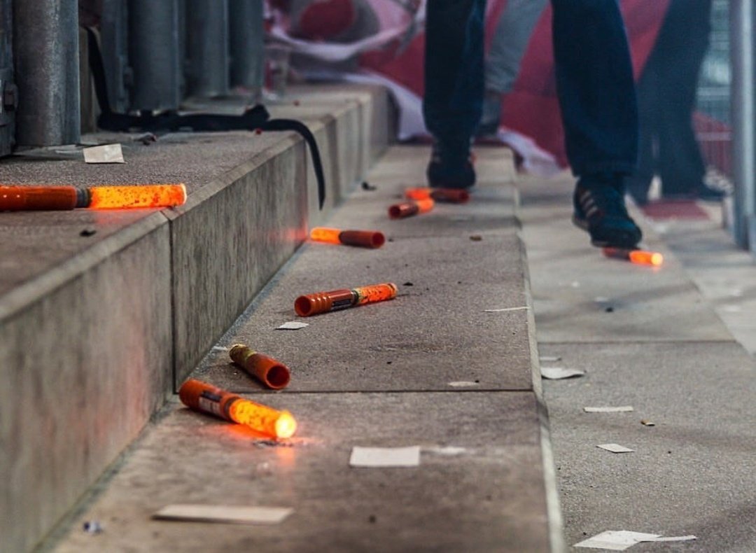 FreedomUltras's tweet photo. No Pyro No Party https://t.co/vyJ06wGo8P