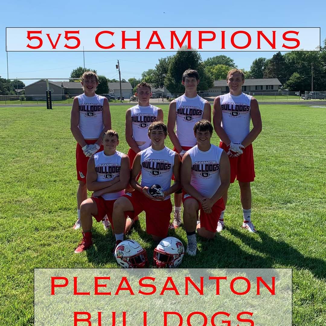 epicteamcamps's tweet photo. @BulldogsPHS @DawgPower are locked loaded and ready! A great team on a mission! Awesome to see the growth!! TEAM first attitude!!
During the summer's Epic Team Camps they met the challenge head on! We cannot wait to see it one more time! #epicfootballcamps #ClassD2 https://t.co/4vlCS4hJst