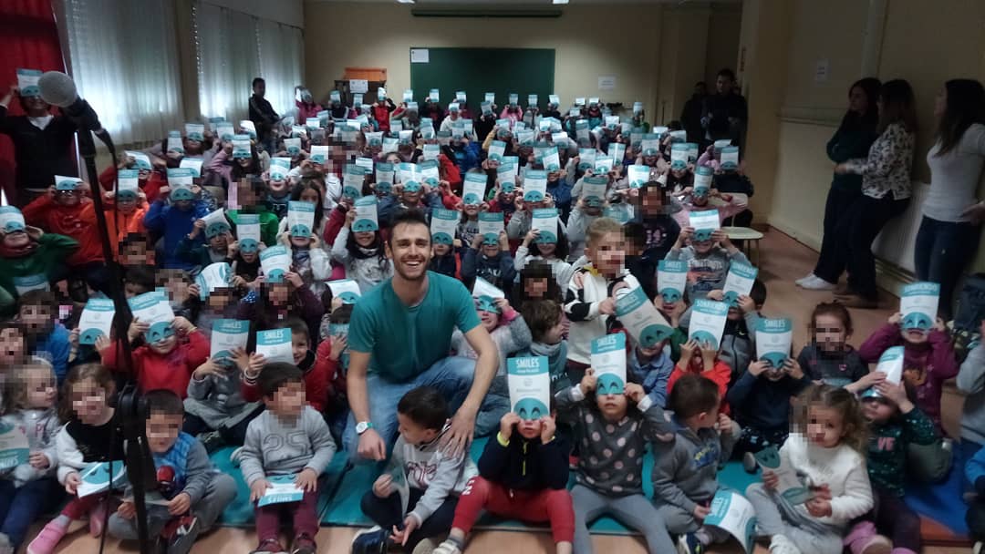 singercantante's tweet photo. Sucedió en Brihuega (Guadalajara).
Gracias a su Colegio, Instituto y Ayuntamiento.

It happened in Brihuega (Guadalajara - Spain)
Thanks to the schools and the Mayor.
#ElShowDeSinger #TheSingerShow #Singer #ValoresHumanos #HumanValues
https://t.co/RzAOeuxoEp https://t.co/FNfl7inHk7