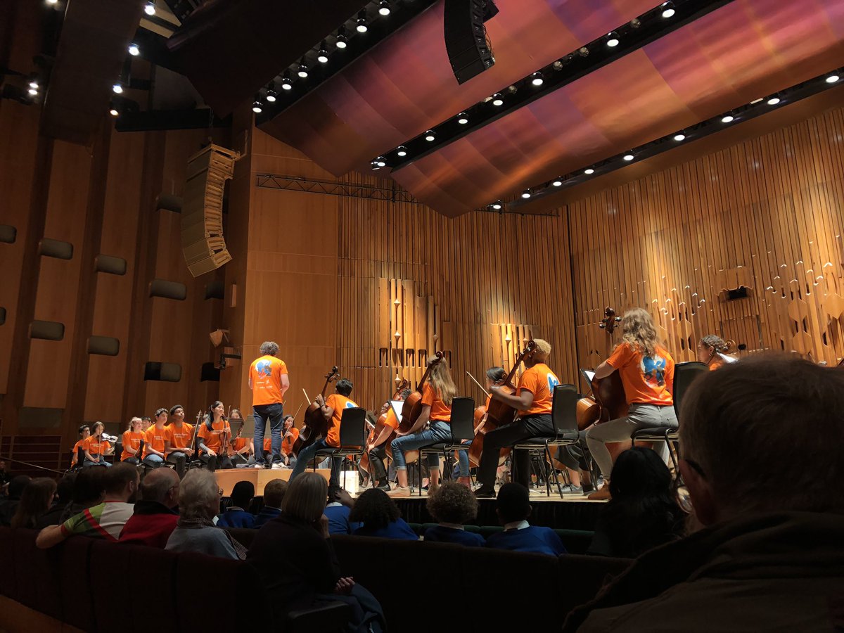 listermusicdept's tweet photo. Great to be @BarbicanCentre earlier today for @NYO_GB @LAPhil #tuningintochange and pleased to have some @ListerSchool students involved too! What a treat to watch @GustavoDudamel at work again https://t.co/MiPjOPnefm
